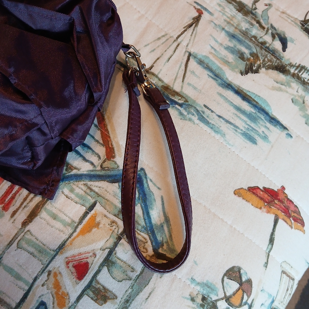 ThirtyOne Ruffle long strap - Picture 9 of 12